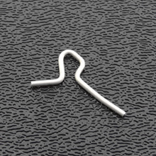 003-6531-000 - Fender American Deluxe Strat Tremolo Arm Retaining Clip 003-6531-000 - Fender American Deluxe Strat Tremolo Arm Retaining Clip