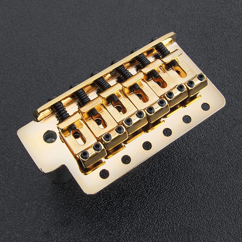 005 3275 000 Fender Classic Series Strat Vintage Gold Tremolo Bridge