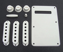 099-1395-000 Parchment Fender Stratocaster Accessory Kit 099-1395-000 0991395000 Parchment Fender Stratocaster Accessory Kit