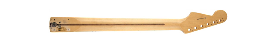 099-3002-921, 0993002921 - Fender Stratocaster maple Neck 22 Medium Jumbo Frets 9.5'' Radius