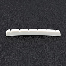 099-4404-000 - Fender Simulated Bone Pre-Slotted Nut 099-4404-000 - Fender Simulated Bone Pre-Slotted Nut