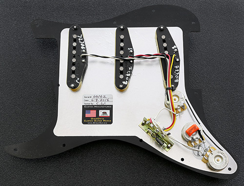 Loaded Strat Pickguard Fender Deluxe Drive Strat Pickup Set